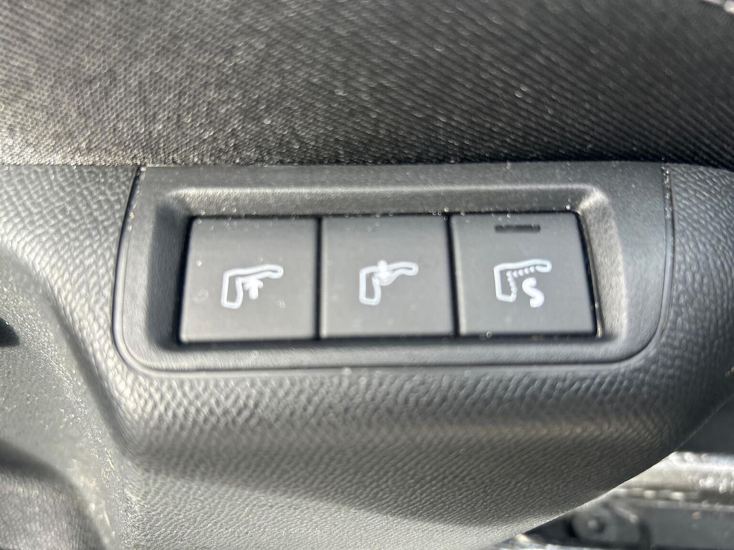 Used Vauxhall Mokka 2023 for sale - 76358008: Photo 30