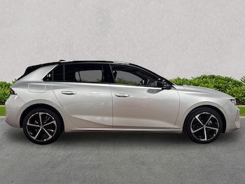 Used Vauxhall Astra 2025 for sale - 76778246: Photo