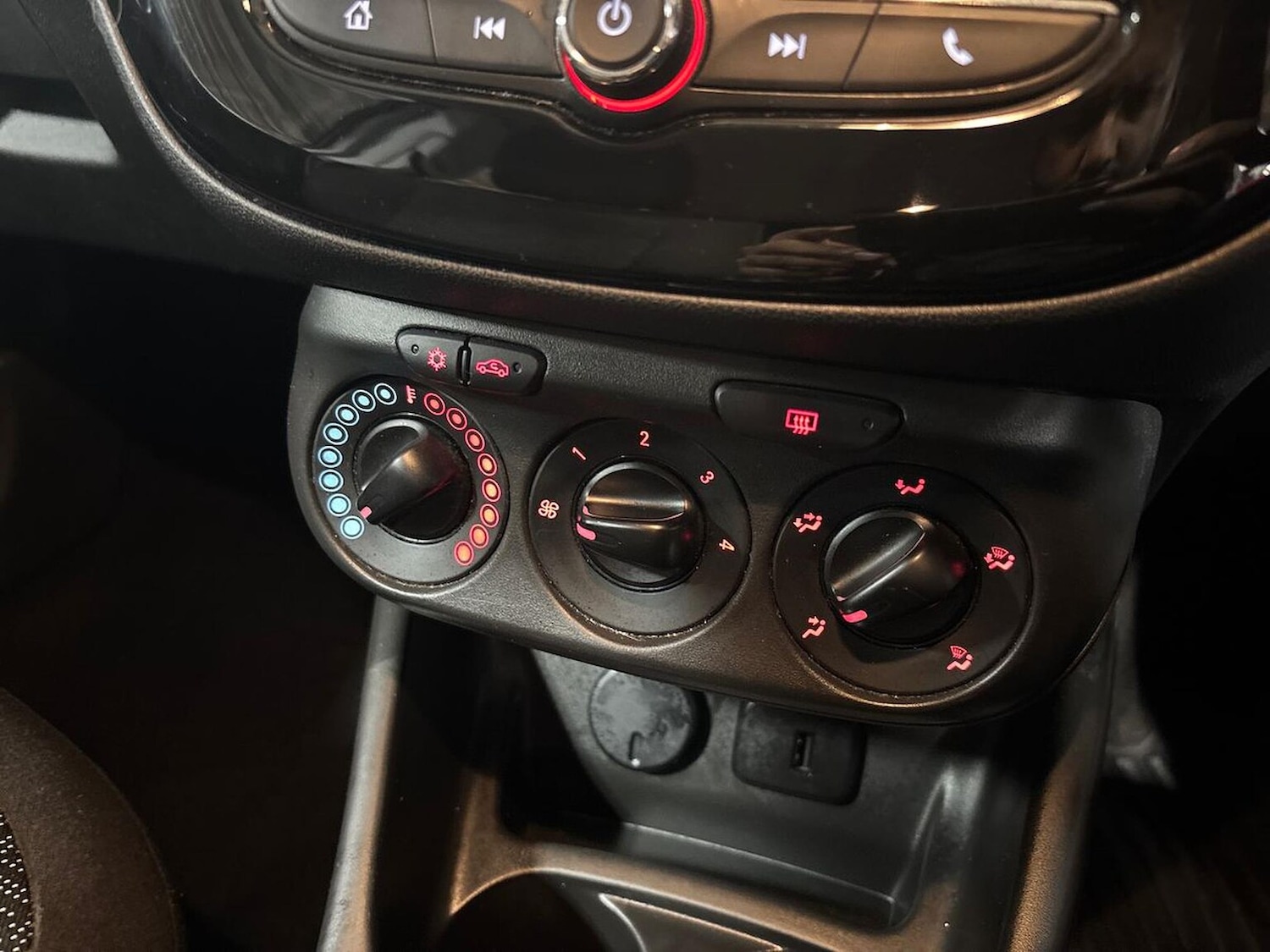 Used Vauxhall Corsa 2018 for sale - 76963532: Photo 12