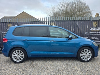 Used Volkswagen Touran 2016 for sale - 78434013: Photo