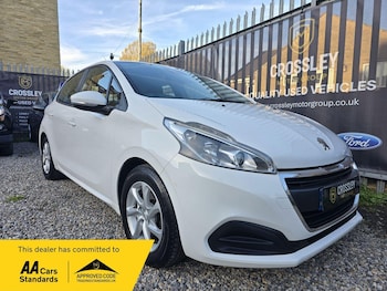 Used Peugeot 208 2015 for sale - 78434012: Photo