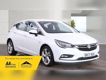 Used Vauxhall Astra 2017 for sale - 79472220: Photo