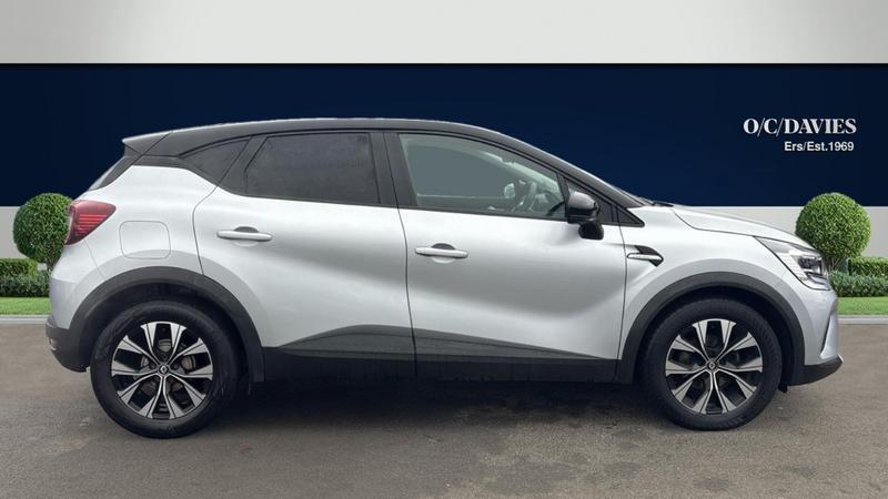 Used Renault Captur 2021 for sale - 76722890: Photo 2