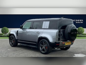 Used Land Rover Defender 110 2020 for sale - 78929760: Photo