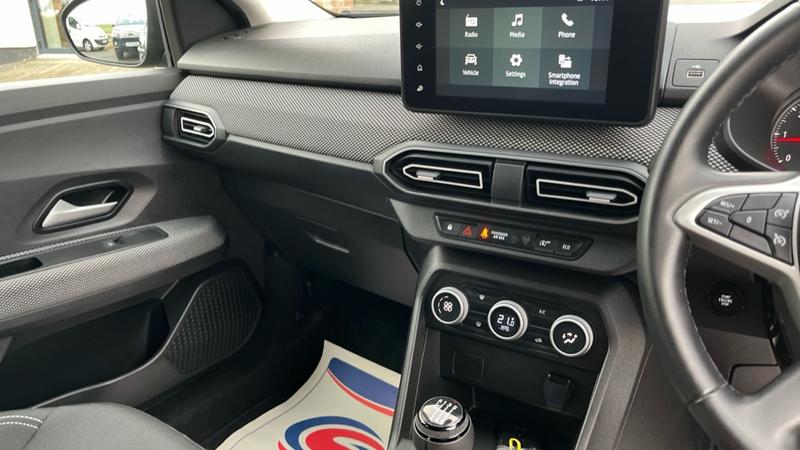 Used Dacia Jogger 2023 for sale - 76847477: Photo 27