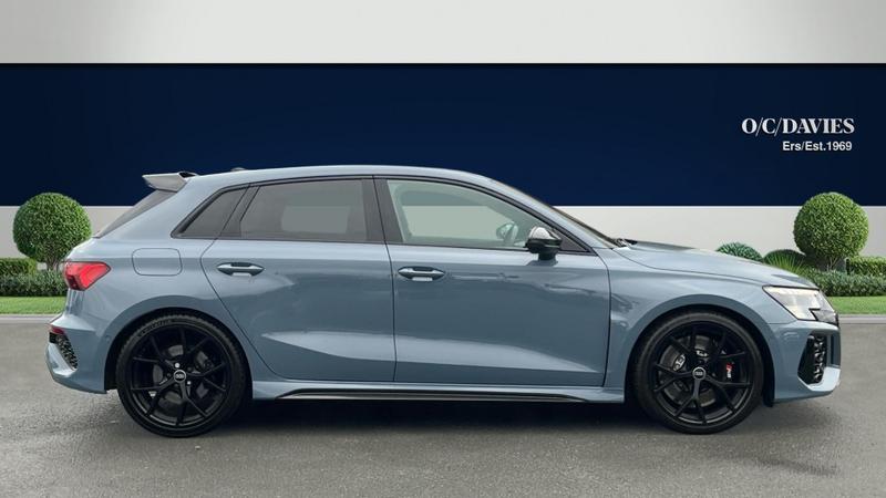 Used Audi RS3 2023 for sale - 77354570: Photo 2