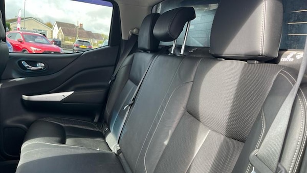 Used Nissan Navara 2018 for sale - 76332559: Photo 10