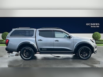Used Nissan Navara 2018 for sale - 76332559: Photo