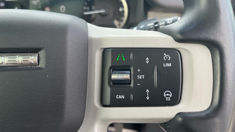 Used Land Rover Defender 2023 for sale - 77529217: Photo 22