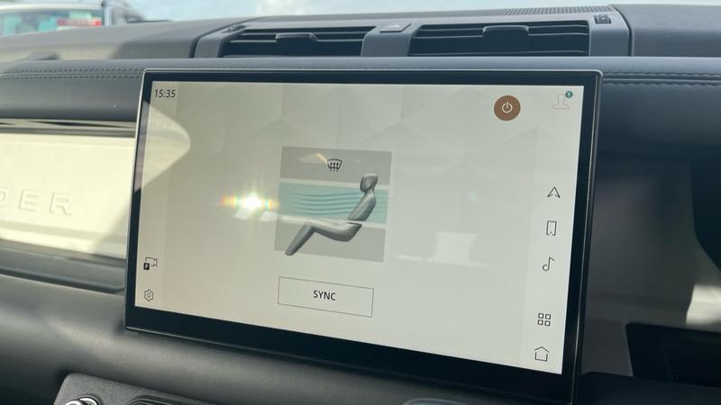 Used Land Rover Defender 2023 for sale - 77529217: Photo 35