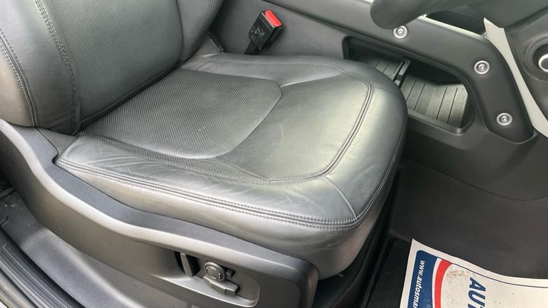 Used Land Rover Defender 2023 for sale - 77529217: Photo 41