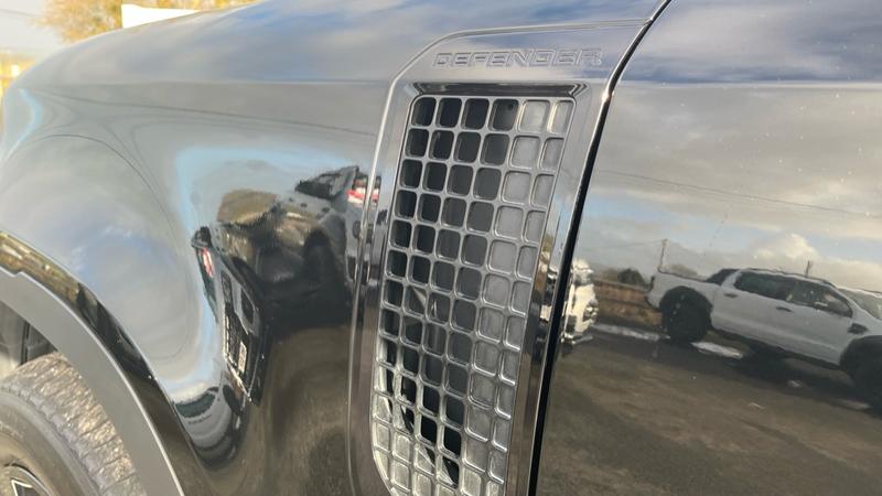 Used Land Rover Defender 2023 for sale - 77529217: Photo 51