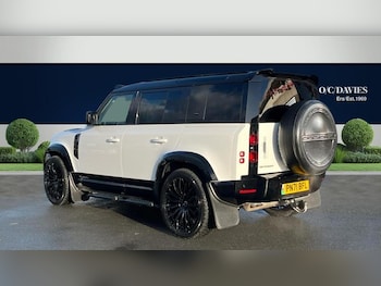 Used Land Rover Defender 110 2021 for sale - 77106499: Photo