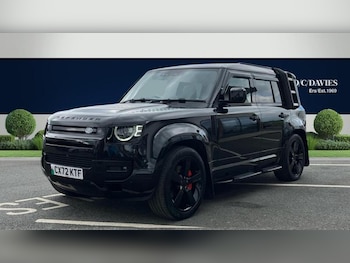 Used Land Rover Defender 110 2022 for sale - 78286988: Photo