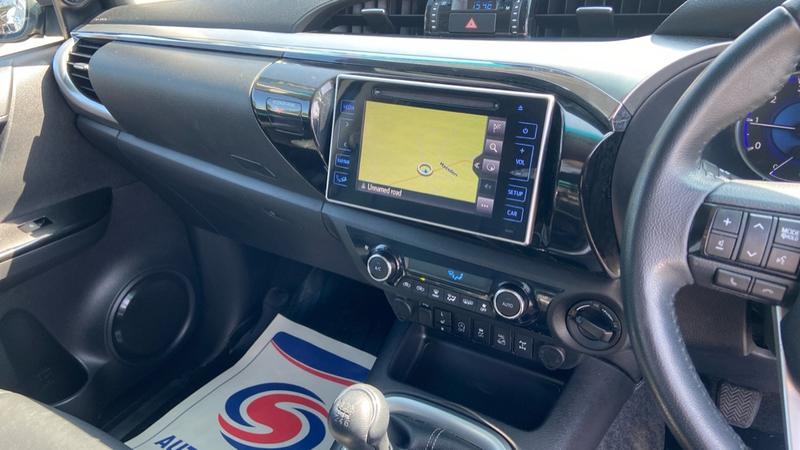 Used Toyota Hilux 2018 for sale - 76545326: Photo 28