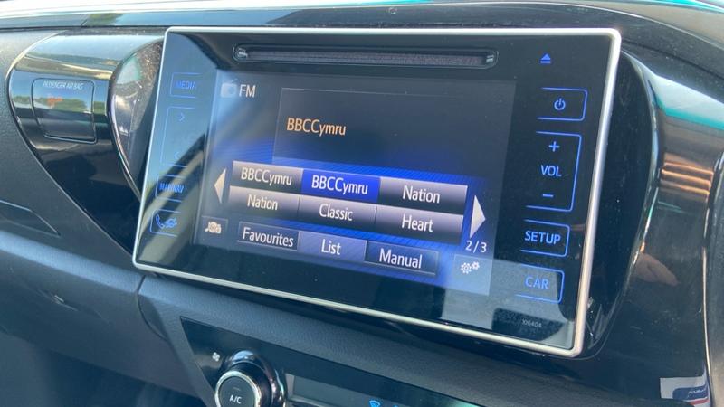 Used Toyota Hilux 2018 for sale - 76545326: Photo 35