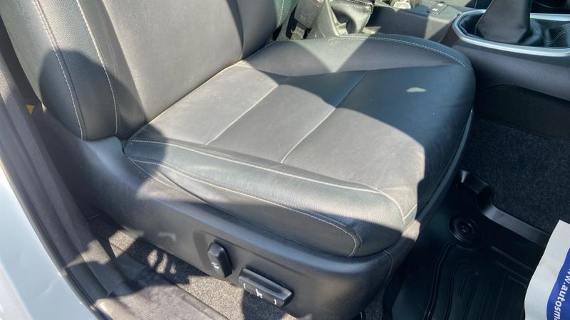 Used Toyota Hilux 2018 for sale - 76545326: Photo 40