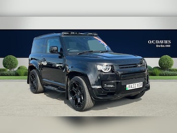Land Rover - Defender 90