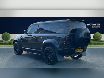 Used Land Rover Defender 2023 for sale - 78948116: Photo