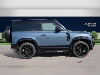 Used Land Rover Defender 2021 for sale - 78418182: Photo