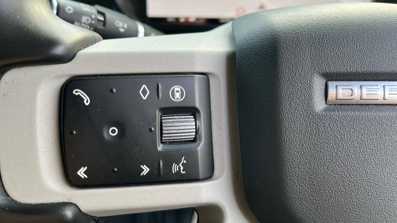 Used Land Rover Defender 110 2023 for sale - 77653676: Photo 21