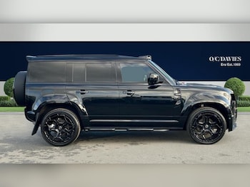 Used Land Rover Defender 110 2023 for sale - 77653676: Photo