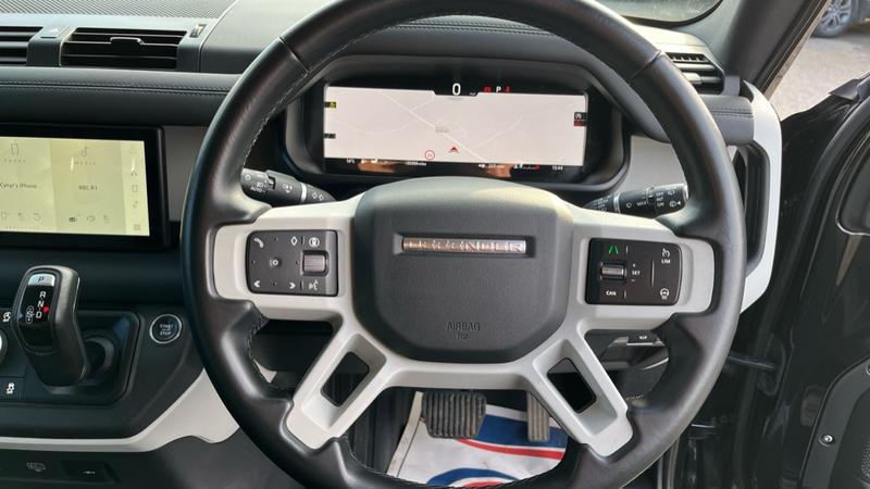 Used Land Rover Defender 110 2023 for sale - 77653676: Photo 9
