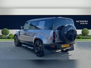 Used Land Rover Defender 110 2023 for sale - 79641329: Photo
