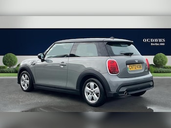 Used MINI Hatch 2022 for sale - 76394076: Photo