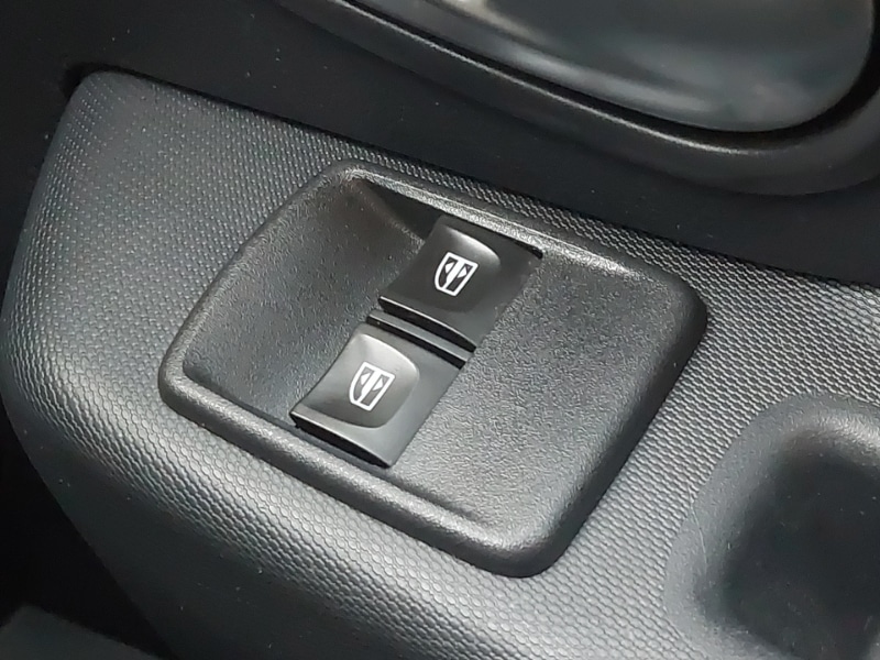 Used Dacia Sandero Stepway 2016 for sale - 76737305: Photo 16