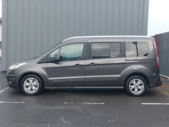 Used Ford Grand Tourneo Connect 2016 for sale - 76932513: Photo