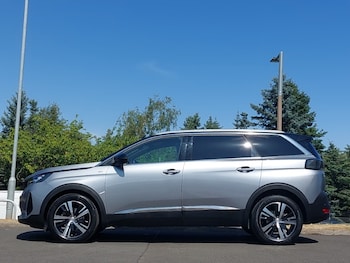 Used Peugeot 5008 2023 for sale - 79247254: Photo