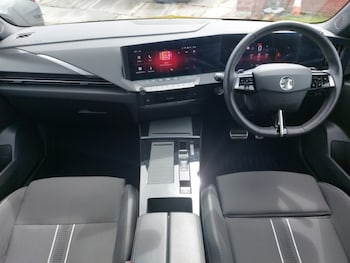 Used Vauxhall Astra 2023 for sale - 79343182: Photo