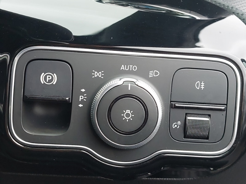 Used Mercedes-Benz A-Class 2019 for sale - 77160210: Photo 12