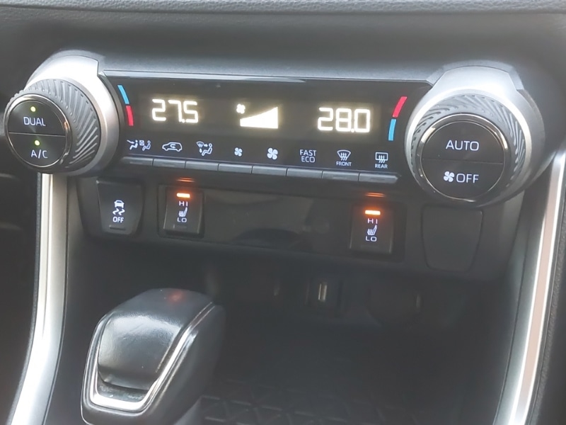 Used Toyota RAV4 2021 for sale - 76964220: Photo 13