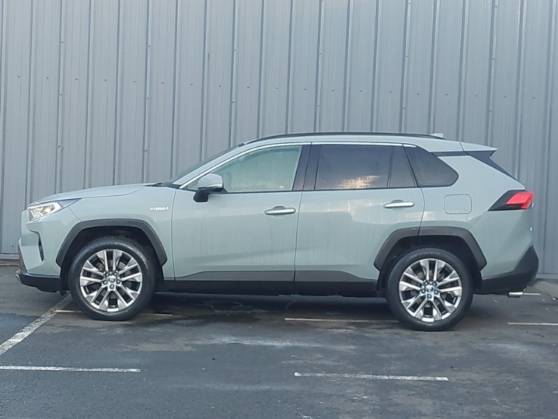 Used Toyota RAV4 2021 for sale - 76964220: Photo 4