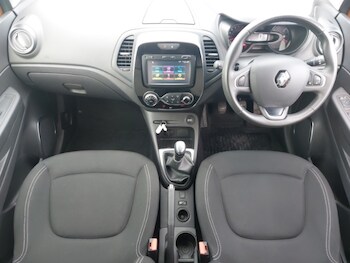 Used Renault Captur 2018 for sale - 77491747: Photo