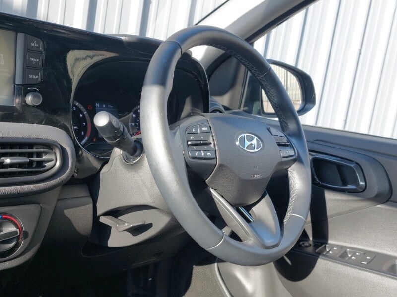 Used Hyundai i10 2022 for sale - 77816102: Photo 11