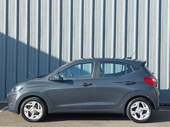 Used Hyundai i10 2022 for sale - 77816102: Photo