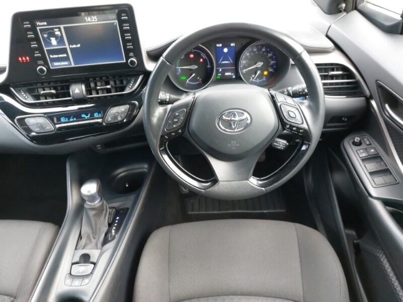Used Toyota C-HR 2022 for sale - 77652041: Photo 7