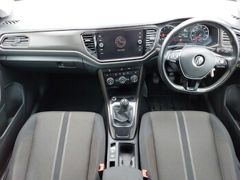 Used Volkswagen T-Roc 2019 for sale - 77379963: Photo