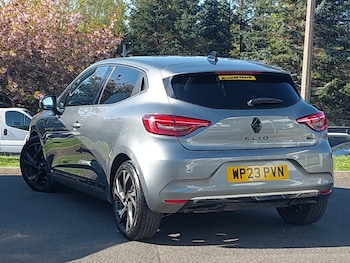 Used Renault Clio 2023 for sale - 78610412: Photo