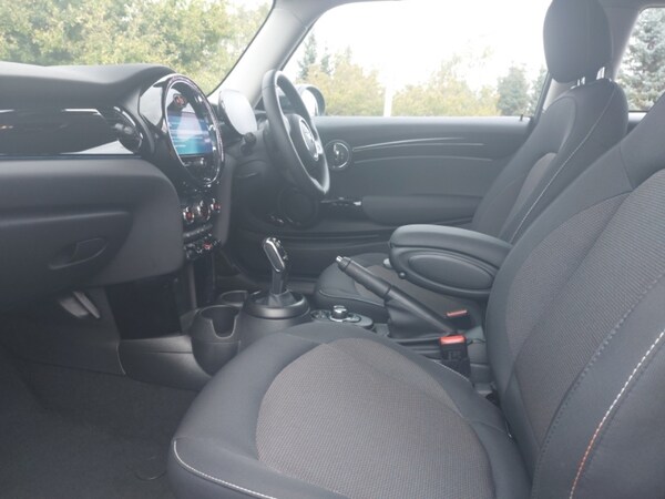 Used MINI Hatch 2022 for sale - 76059157: Photo 5