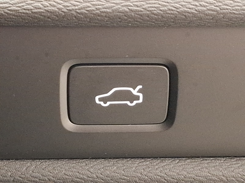 Used Volvo V60 2025 for sale - 78187260: Photo 19