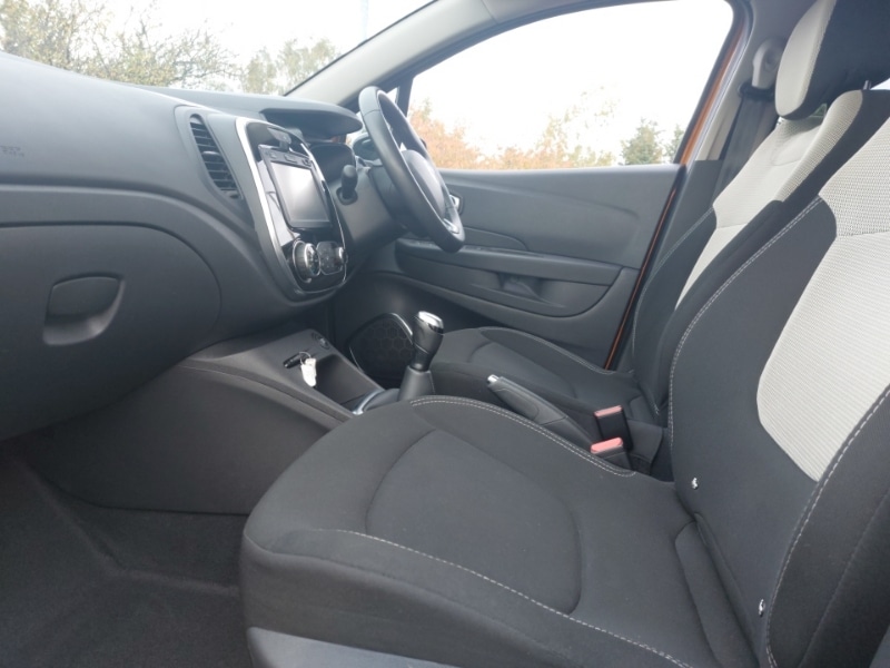 Used Renault Captur 2018 for sale - 77162563: Photo 5