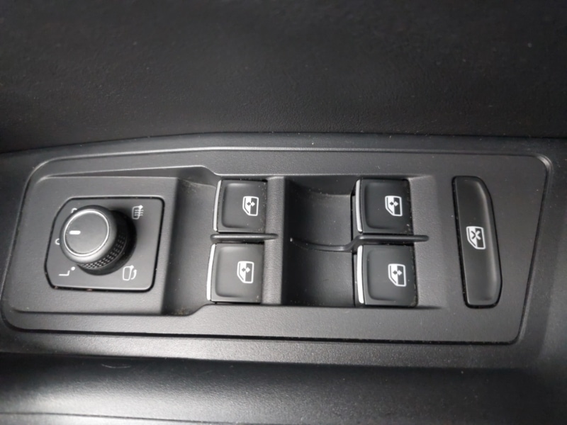 Used Volkswagen T-Roc 2022 for sale - 77606185: Photo 19