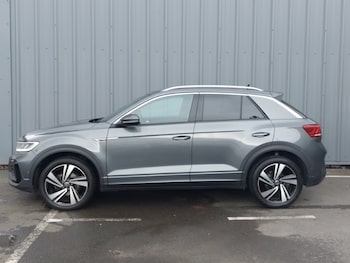 Used Volkswagen T-Roc 2022 for sale - 77606185: Photo
