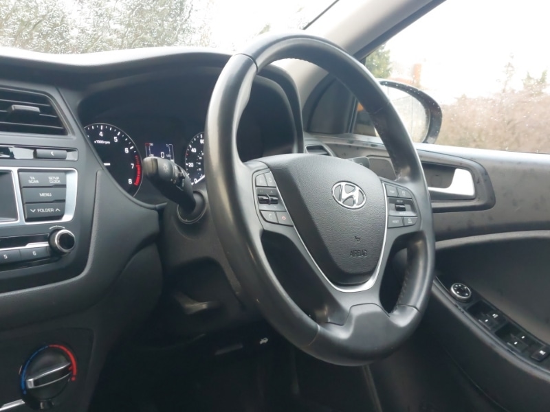 Used Hyundai i20 2016 for sale - 77852558: Photo 11