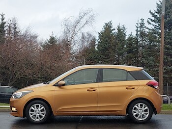 Used Hyundai i20 2016 for sale - 77852558: Photo