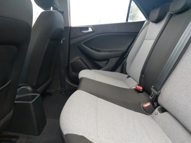 Used Hyundai i20 2016 for sale - 77852558: Photo 6